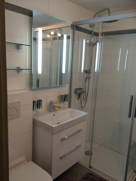 Hilburgs-Domizil Apartment Цермат Екстериор снимка